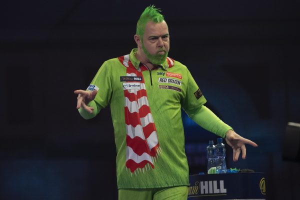 Wright startet als Grinch in die WM 2021 (Bild: Lawrence Lustig/PDC)